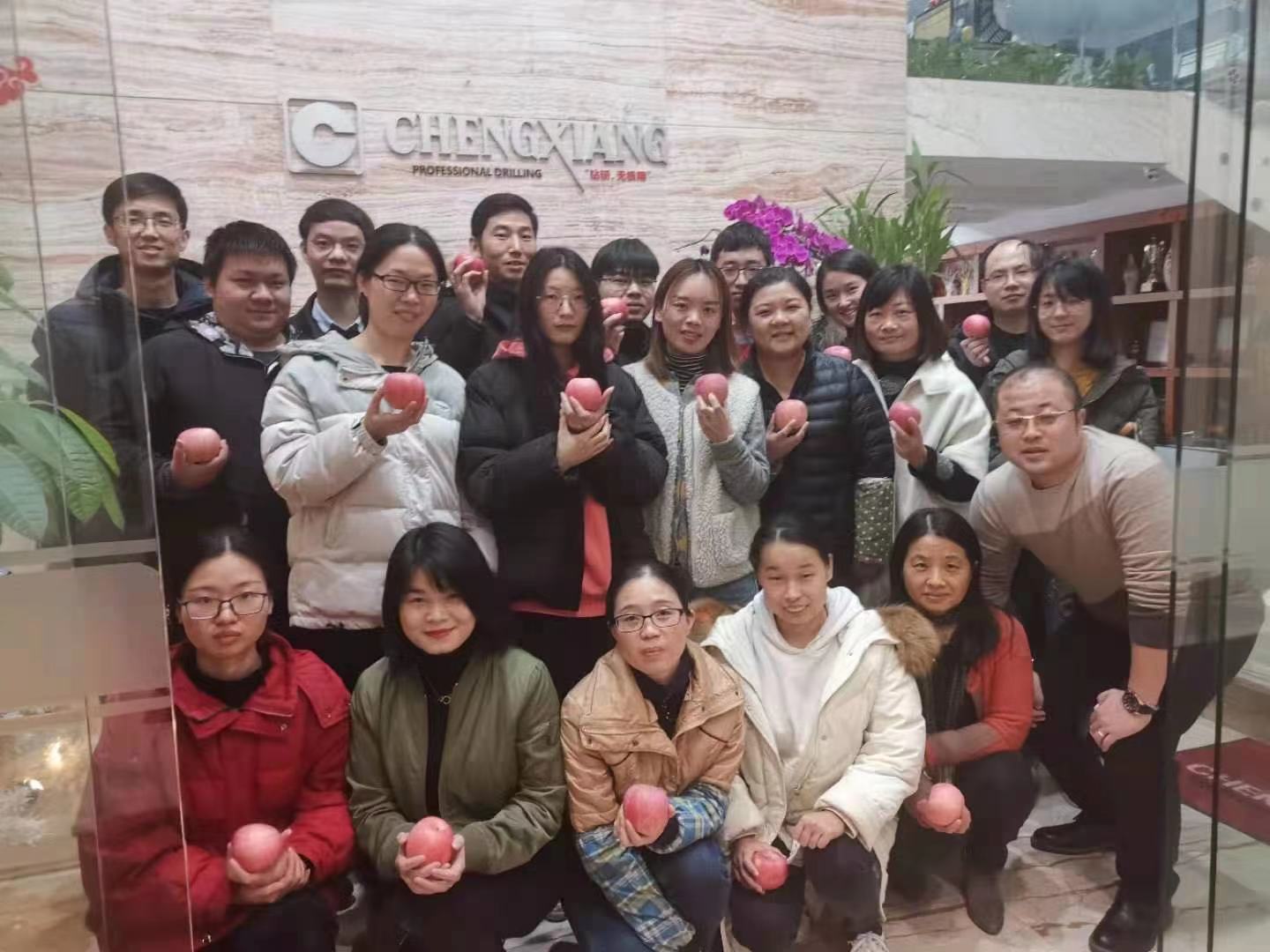 風勁帆滿圖新志，砥礪奮進正此時